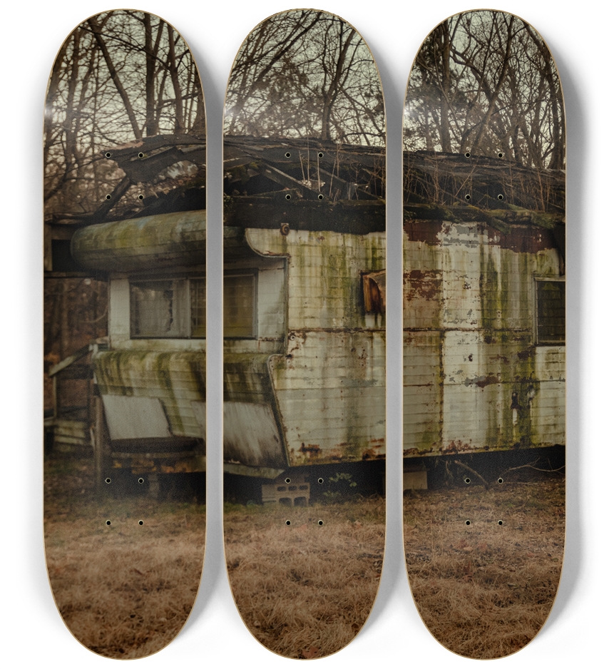 Abandoned Trailer (glow in the dark)