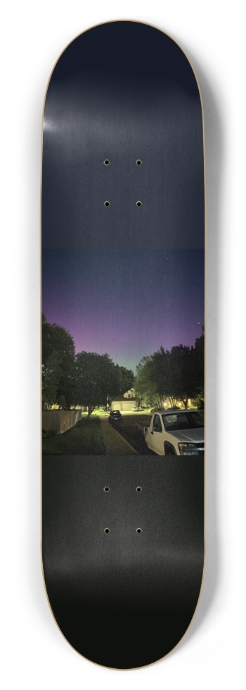 Glow in the dark Aurora 8.5